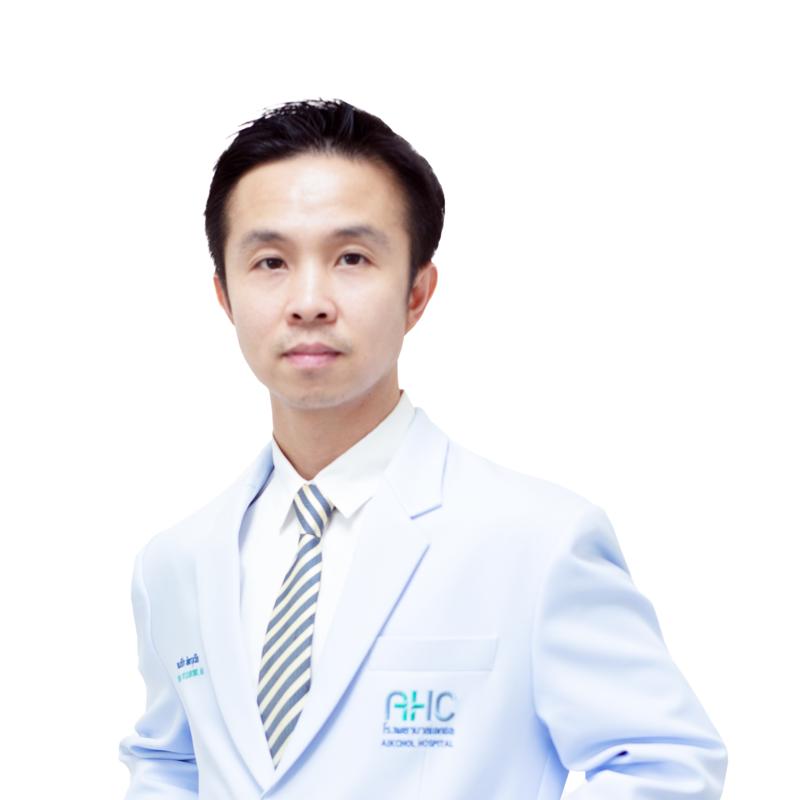 นพ.ปรีชา พิทยาวุธวินิจ